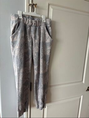 Adidas women’s sweatpants